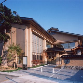 【臨時休館】生誕130年記念「岡 栄一郎の陰影」