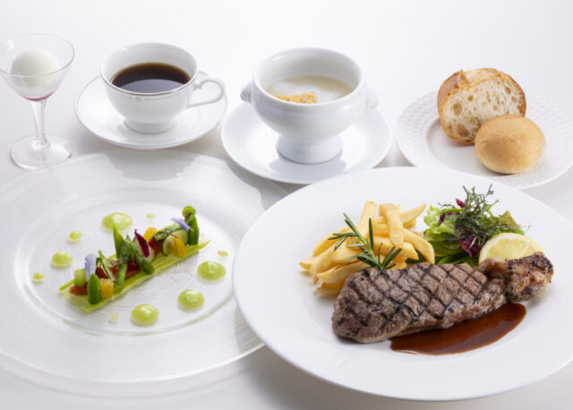 毎年大人気のプラン。【〜8/17(日)】『金沢ニューグランドホテル ロワ』のグリルステーキの食べ放題。