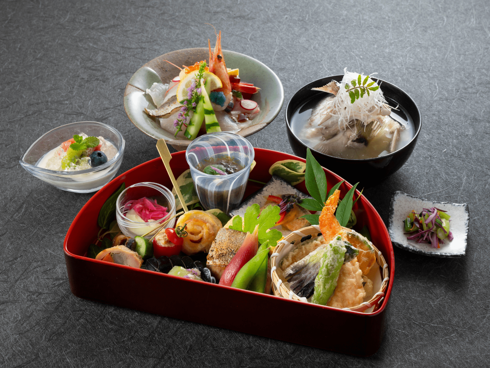 ちぃちゃんのお魚惣菜　波の綾 (食事処・お惣菜)