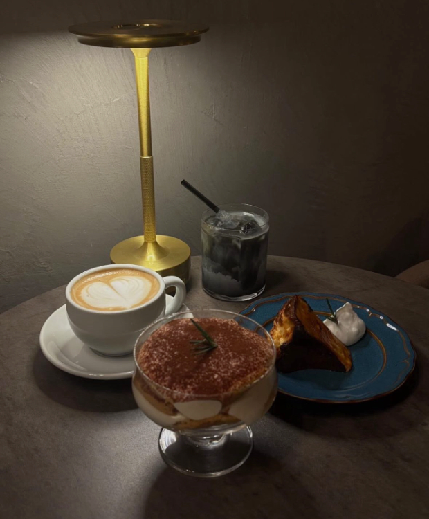 ROUTE 8 CAFE（ルートエイトカフェ）