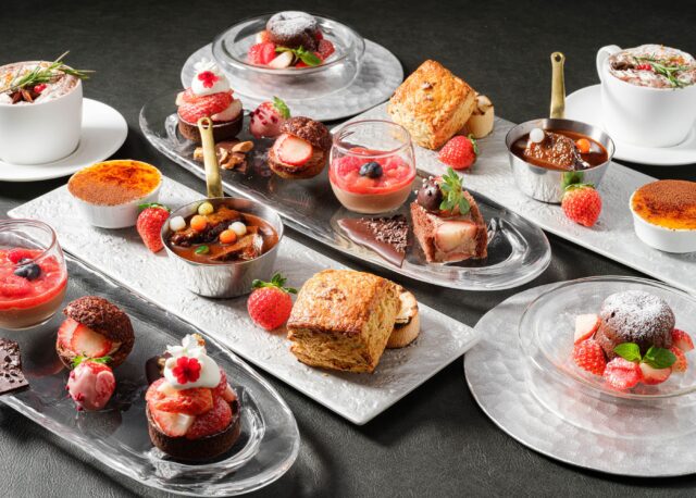 【〜2/28(土)】『ハイアット セントリック 金沢』の「ショコラ アフタヌーンティー feat. ストロベリー」。