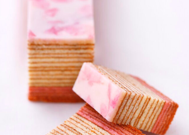 【春限定】金沢駅で見つける、さくら色のごほうびバウム。『ふらんどーる金沢百番街あんと店』に登場。