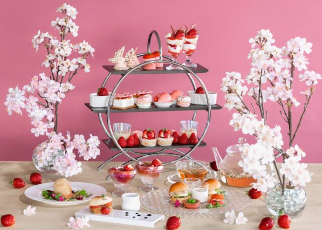 【3/1(日)〜4/30(木)】『ANAクラウンプラザホテル金沢』に4種の苺を主役にしたアフタヌーンティーセットが登場。