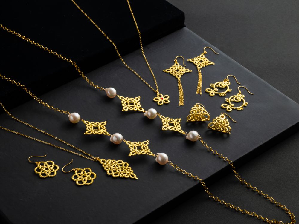 Gold-Knot<br />【冊子「KANAZAWA BIYORI vol.4」掲載】