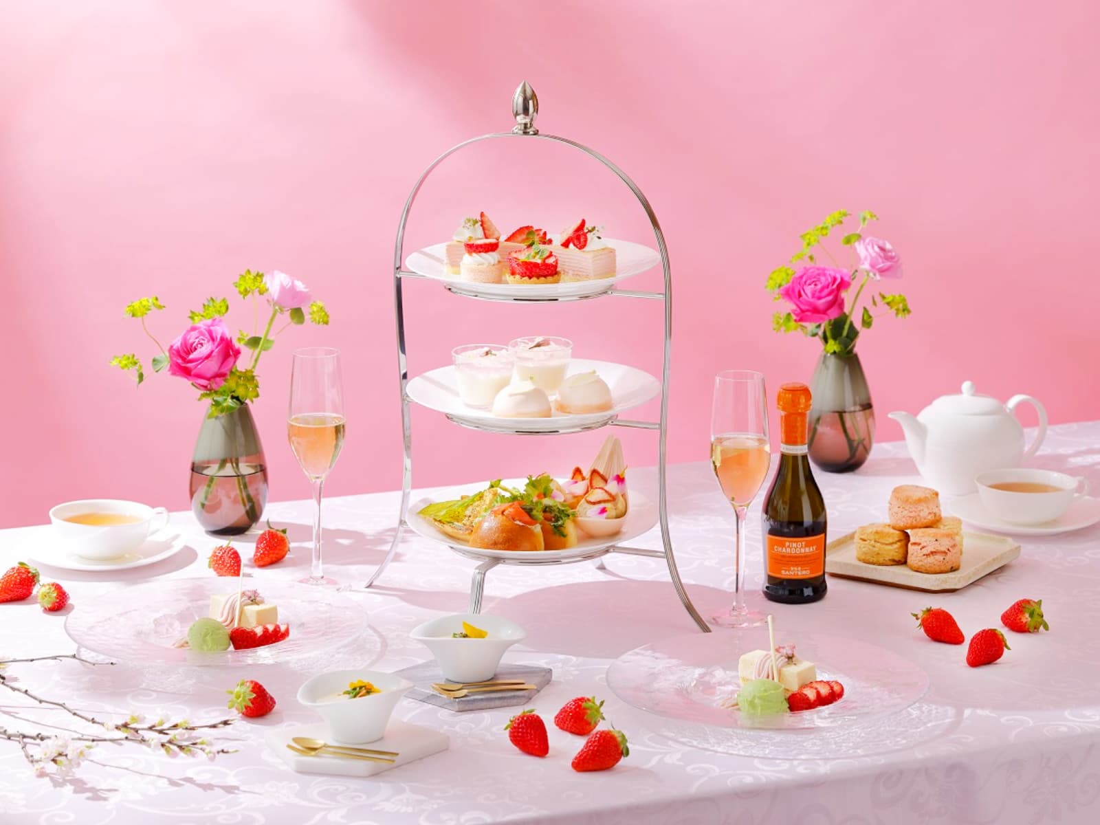 【3/1(日)〜4/30(木)】ホテル日航金沢に「桜ストロベリーアフタヌーンティー」が登場。