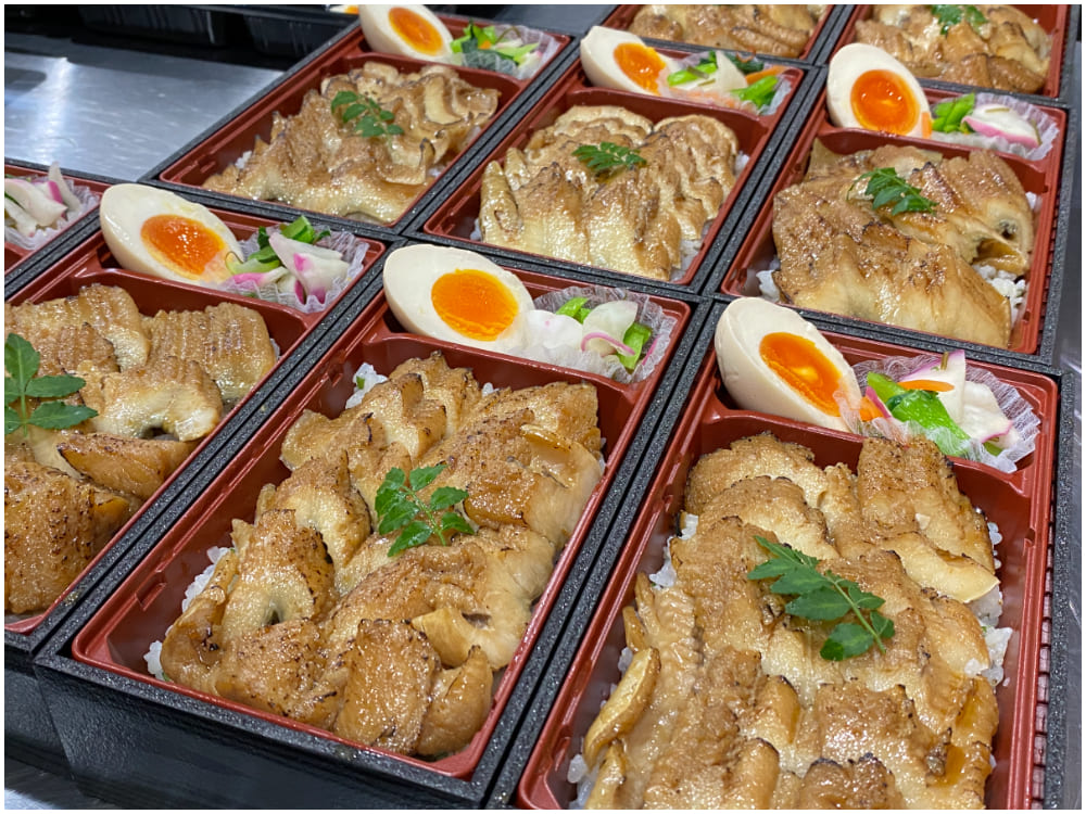 【5/22(金)〜6/29(月)】波の綾で初夏だけのごちそう「黄金の穴子丼」を味わう。
